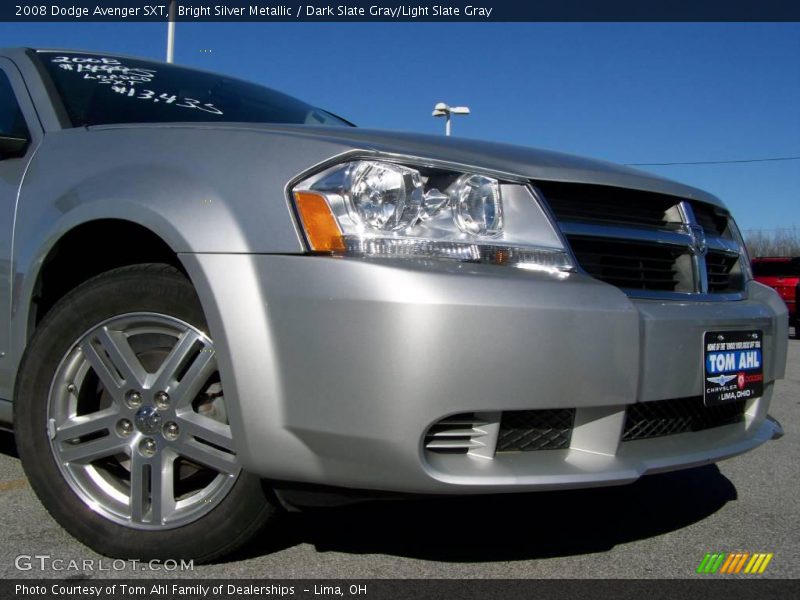 Bright Silver Metallic / Dark Slate Gray/Light Slate Gray 2008 Dodge Avenger SXT