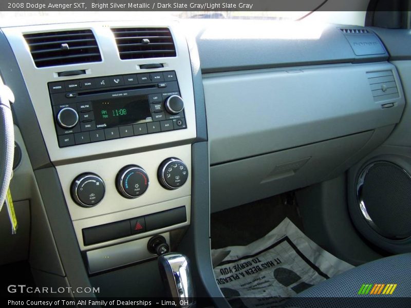 Bright Silver Metallic / Dark Slate Gray/Light Slate Gray 2008 Dodge Avenger SXT