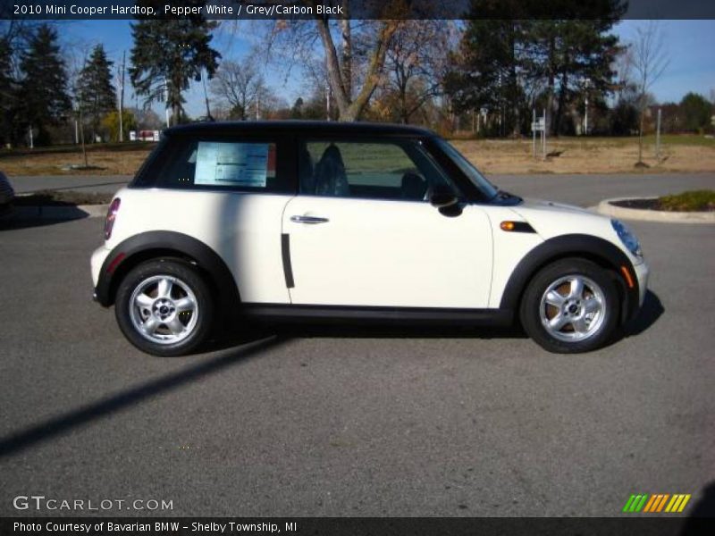 Pepper White / Grey/Carbon Black 2010 Mini Cooper Hardtop