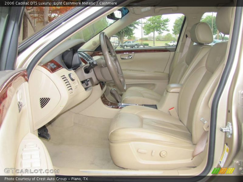 Light Cashmere Metallic / Cashmere 2006 Cadillac DTS Luxury