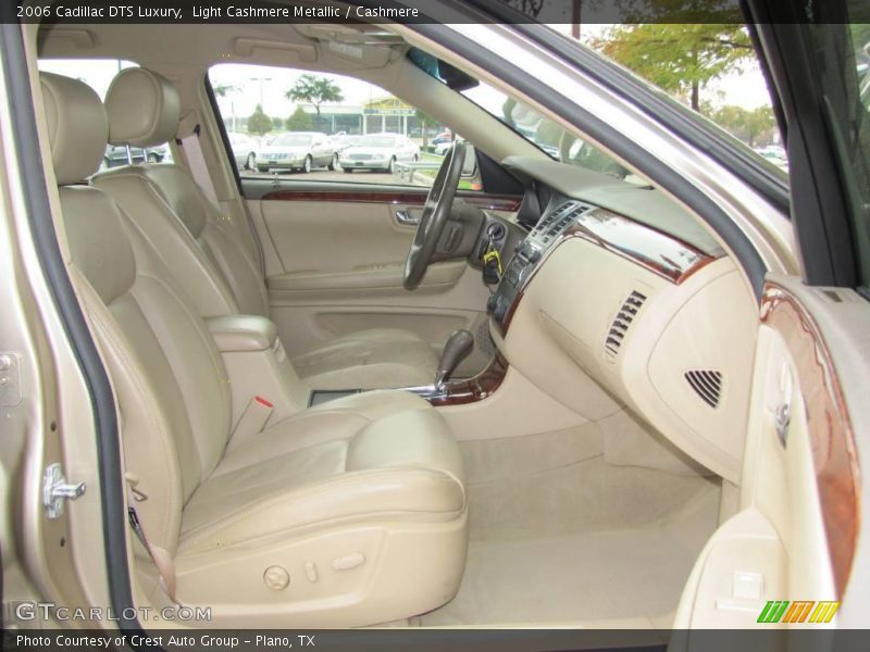 Light Cashmere Metallic / Cashmere 2006 Cadillac DTS Luxury