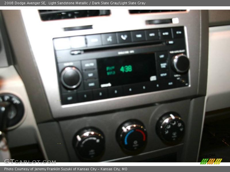 Light Sandstone Metallic / Dark Slate Gray/Light Slate Gray 2008 Dodge Avenger SE