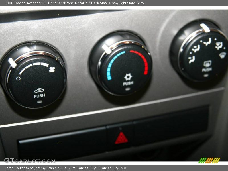 Light Sandstone Metallic / Dark Slate Gray/Light Slate Gray 2008 Dodge Avenger SE