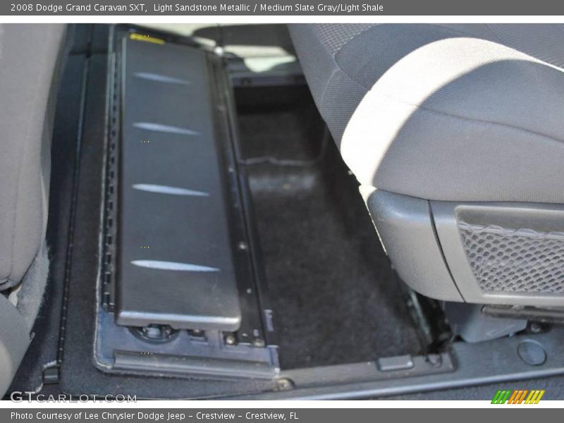 Light Sandstone Metallic / Medium Slate Gray/Light Shale 2008 Dodge Grand Caravan SXT