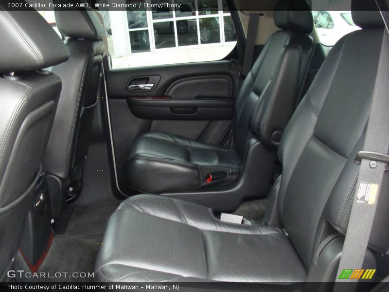 White Diamond / Ebony/Ebony 2007 Cadillac Escalade AWD