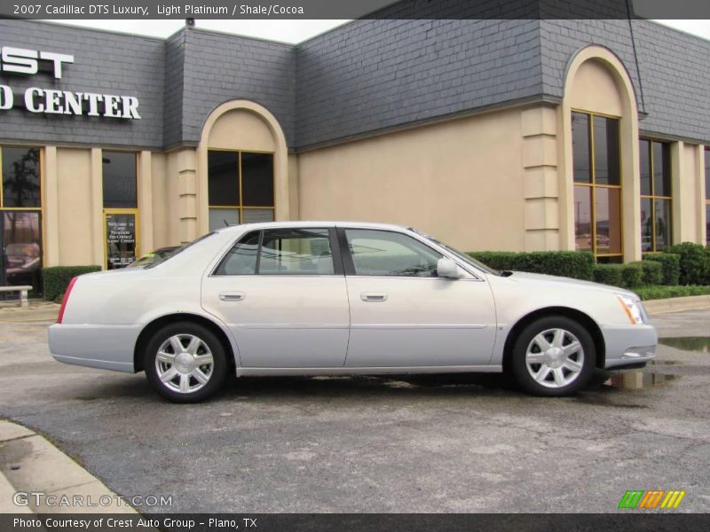 Light Platinum / Shale/Cocoa 2007 Cadillac DTS Luxury