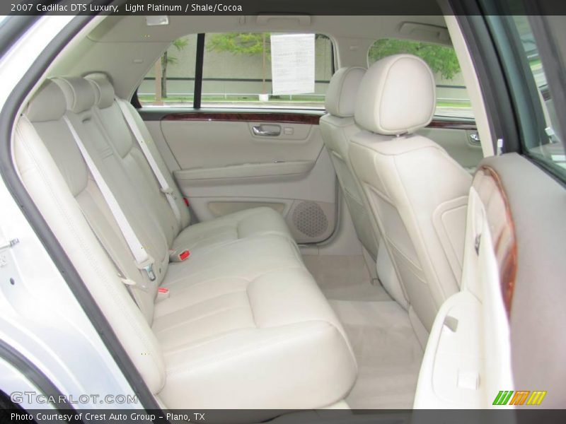Light Platinum / Shale/Cocoa 2007 Cadillac DTS Luxury