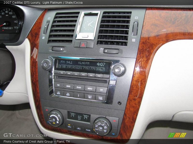 Light Platinum / Shale/Cocoa 2007 Cadillac DTS Luxury
