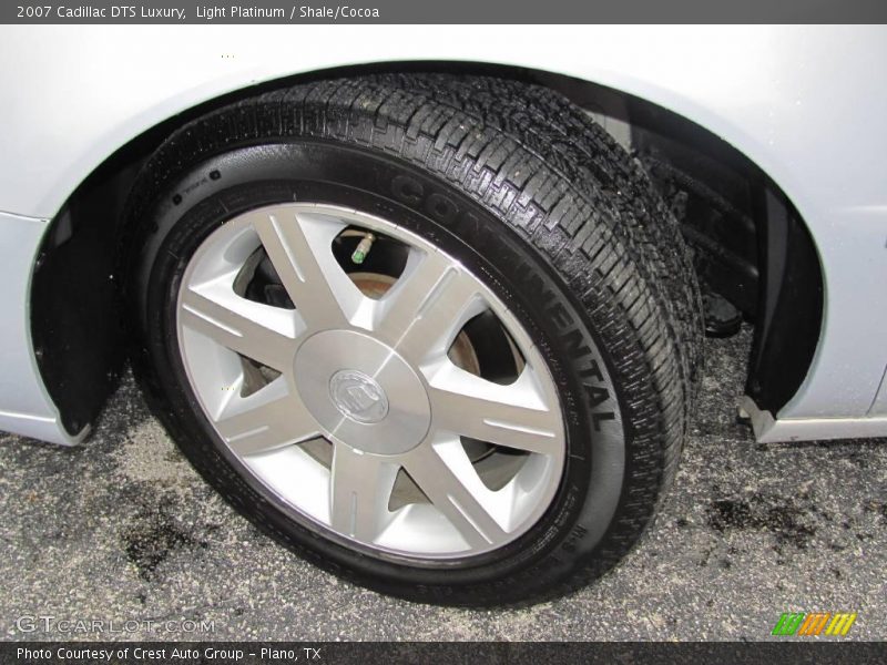 Light Platinum / Shale/Cocoa 2007 Cadillac DTS Luxury