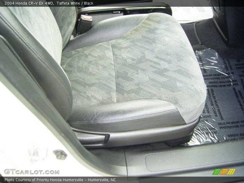 Taffeta White / Black 2004 Honda CR-V EX 4WD