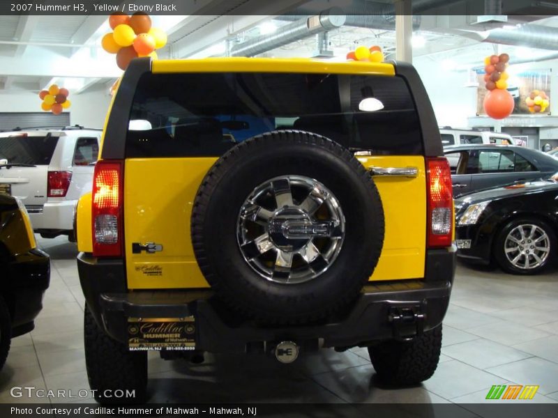 Yellow / Ebony Black 2007 Hummer H3