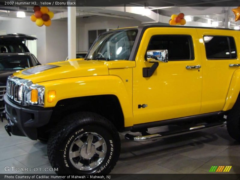 Yellow / Ebony Black 2007 Hummer H3