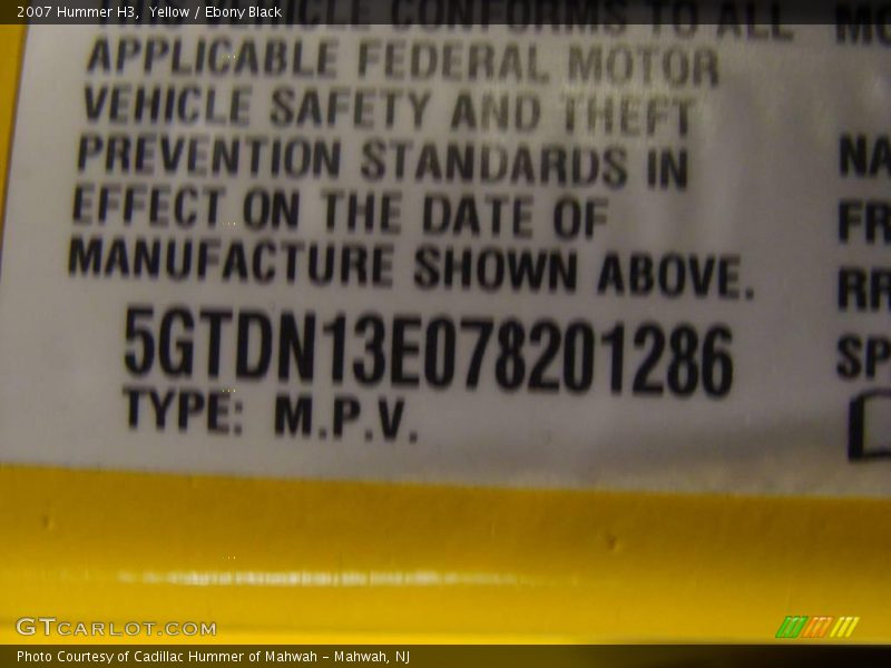 Yellow / Ebony Black 2007 Hummer H3