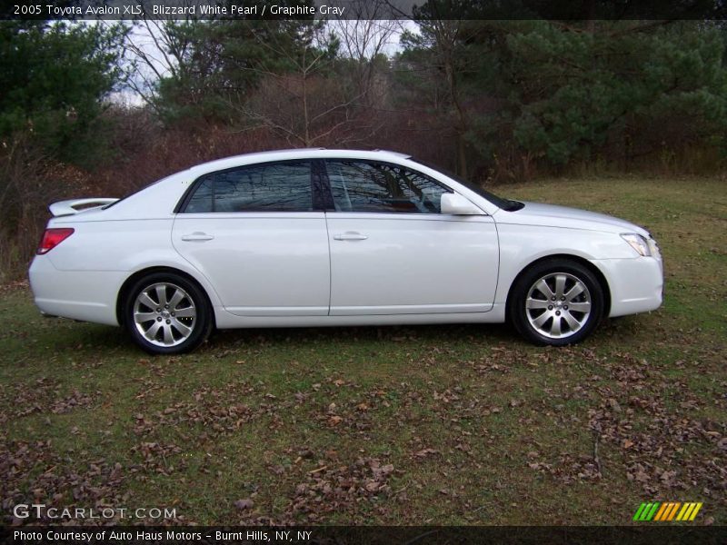 Blizzard White Pearl / Graphite Gray 2005 Toyota Avalon XLS