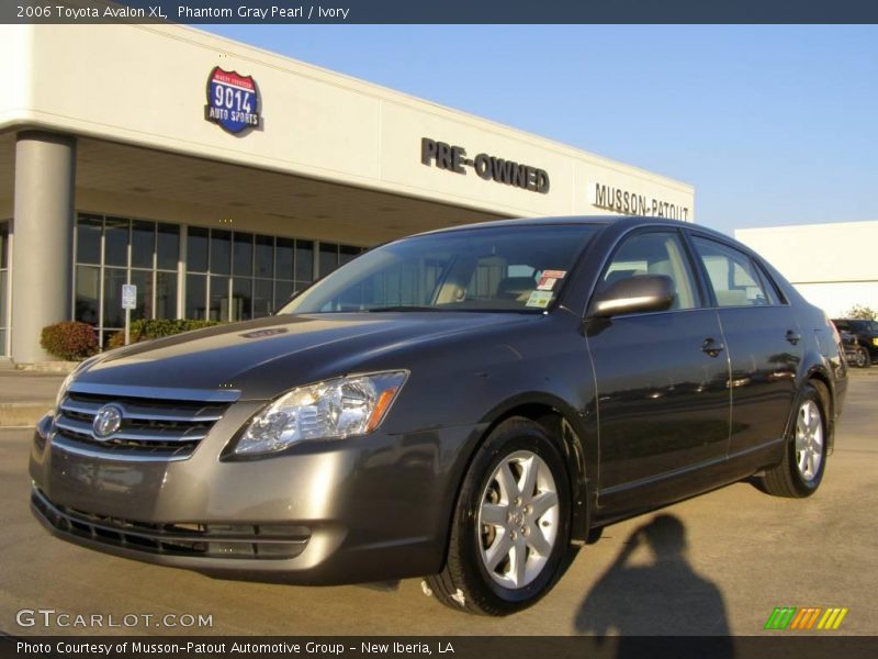 Phantom Gray Pearl / Ivory 2006 Toyota Avalon XL