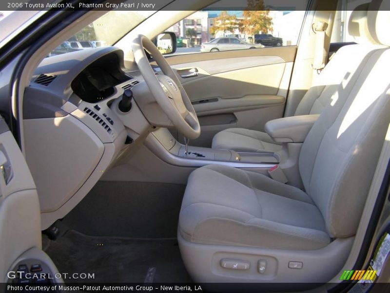 Phantom Gray Pearl / Ivory 2006 Toyota Avalon XL