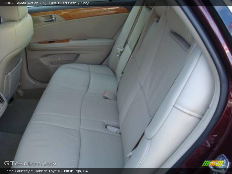 Cassis Red Pearl / Ivory 2007 Toyota Avalon XLS
