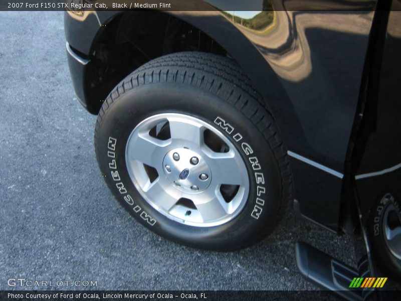 Black / Medium Flint 2007 Ford F150 STX Regular Cab