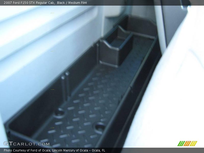 Black / Medium Flint 2007 Ford F150 STX Regular Cab