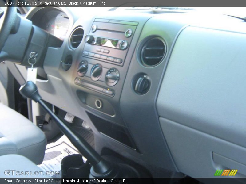 Black / Medium Flint 2007 Ford F150 STX Regular Cab