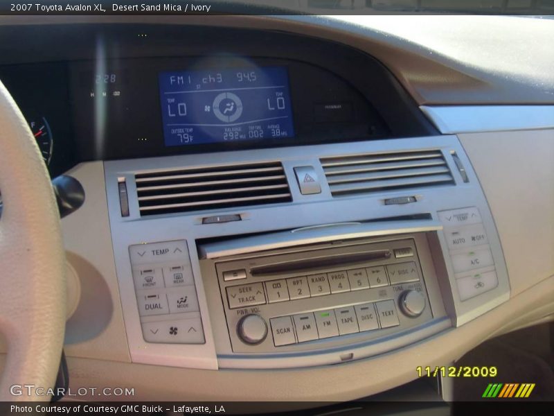 Desert Sand Mica / Ivory 2007 Toyota Avalon XL