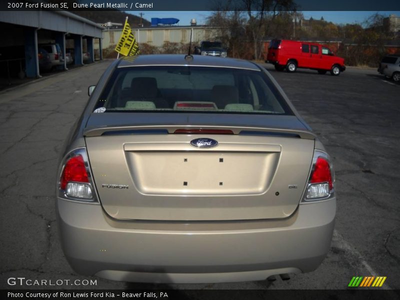 Dune Pearl Metallic / Camel 2007 Ford Fusion SE