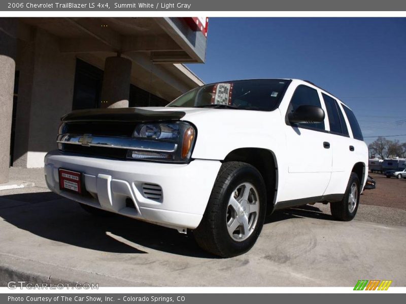 Summit White / Light Gray 2006 Chevrolet TrailBlazer LS 4x4
