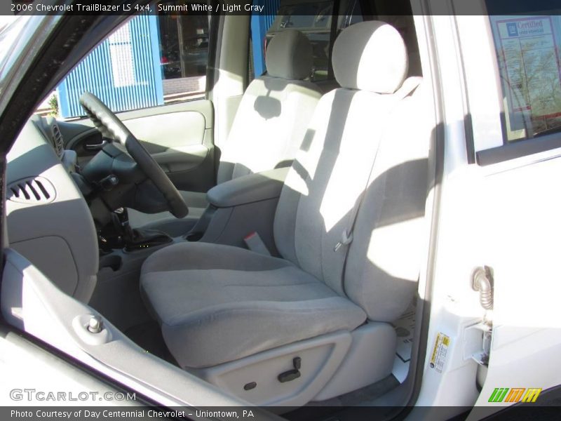 Summit White / Light Gray 2006 Chevrolet TrailBlazer LS 4x4