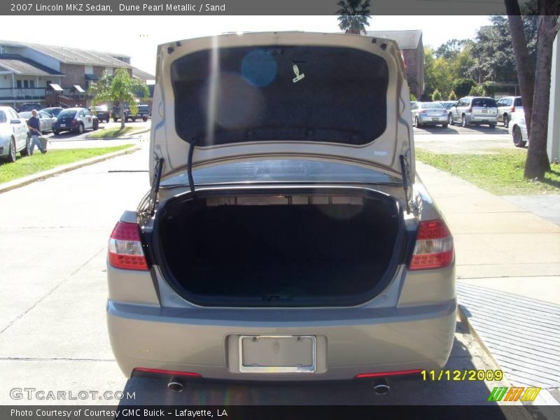 Dune Pearl Metallic / Sand 2007 Lincoln MKZ Sedan