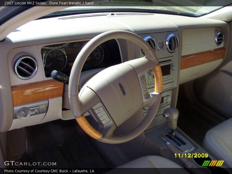 Dune Pearl Metallic / Sand 2007 Lincoln MKZ Sedan