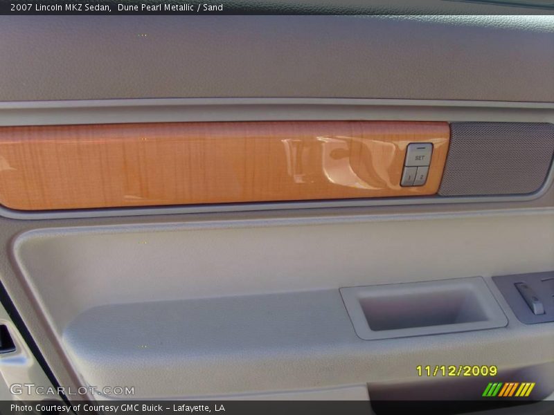 Dune Pearl Metallic / Sand 2007 Lincoln MKZ Sedan