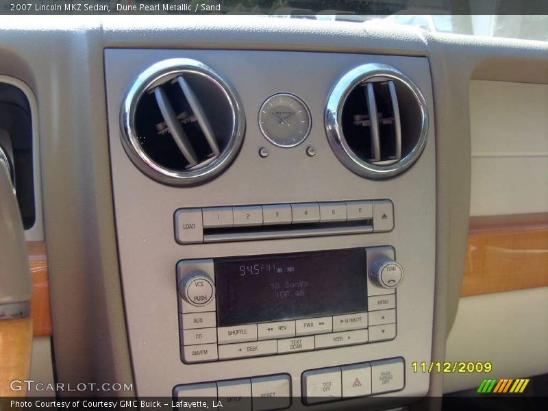 Dune Pearl Metallic / Sand 2007 Lincoln MKZ Sedan
