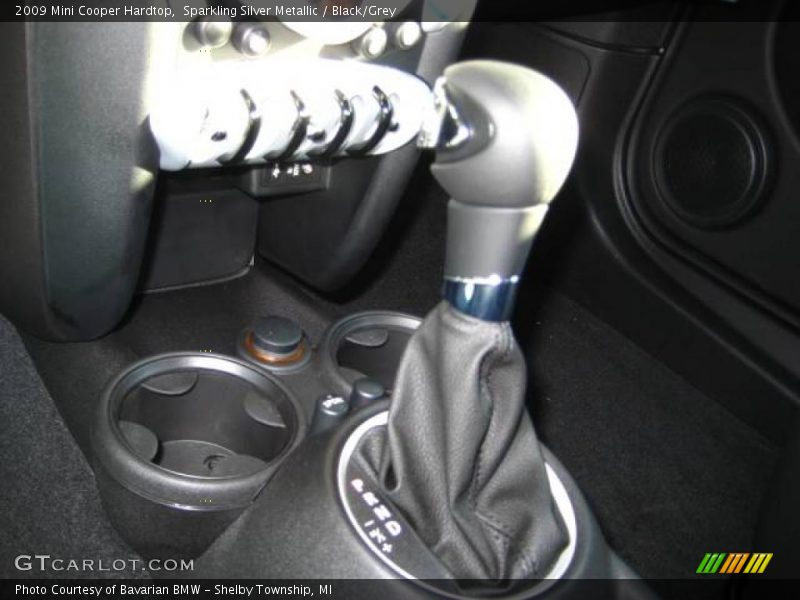 Sparkling Silver Metallic / Black/Grey 2009 Mini Cooper Hardtop