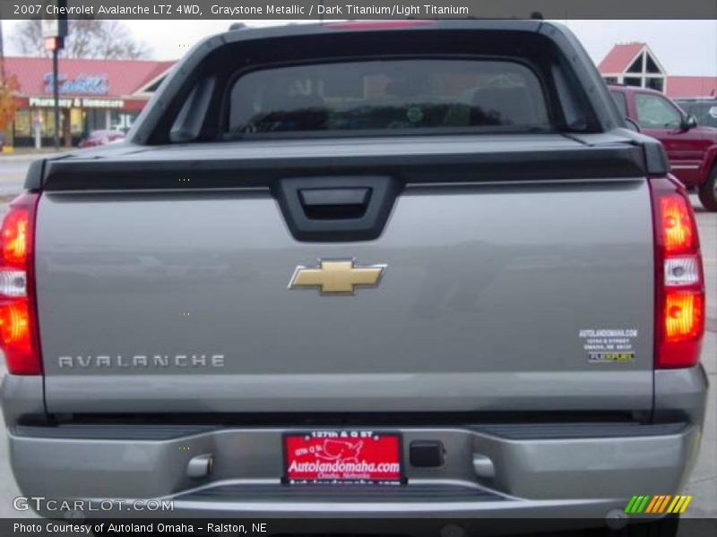 Graystone Metallic / Dark Titanium/Light Titanium 2007 Chevrolet Avalanche LTZ 4WD