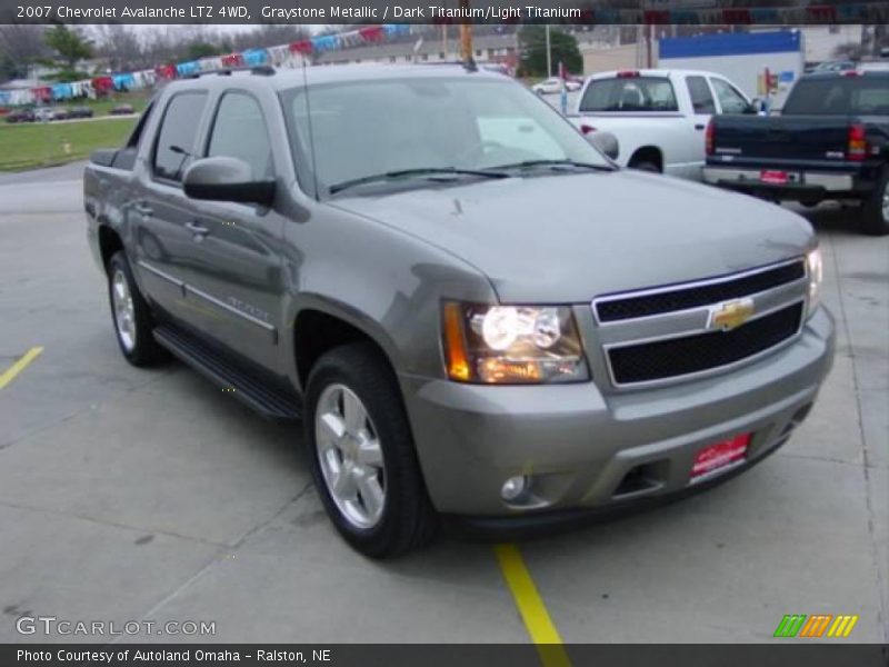 Graystone Metallic / Dark Titanium/Light Titanium 2007 Chevrolet Avalanche LTZ 4WD