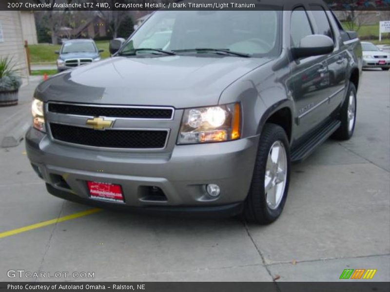 Graystone Metallic / Dark Titanium/Light Titanium 2007 Chevrolet Avalanche LTZ 4WD