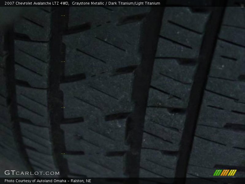 Graystone Metallic / Dark Titanium/Light Titanium 2007 Chevrolet Avalanche LTZ 4WD