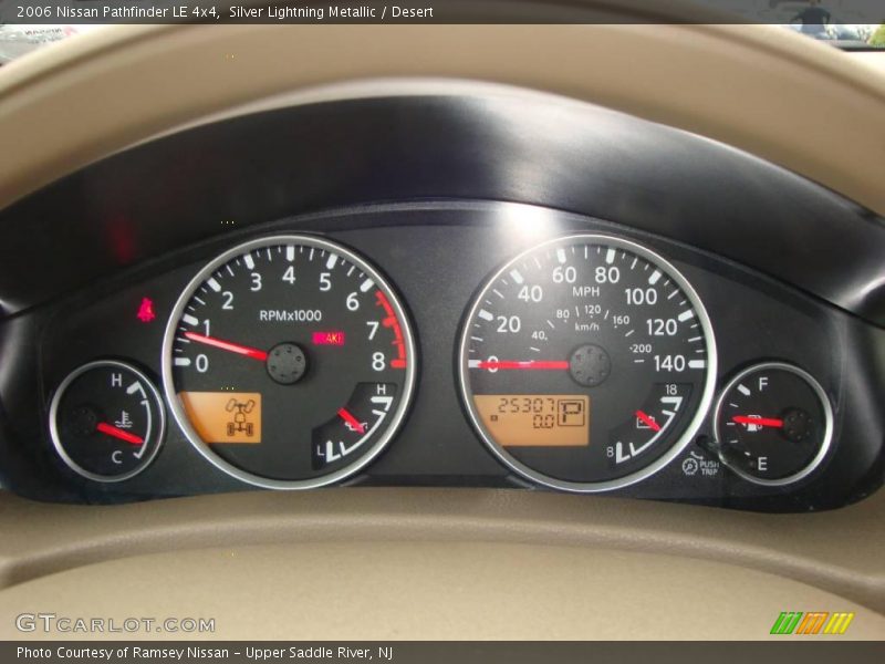 Silver Lightning Metallic / Desert 2006 Nissan Pathfinder LE 4x4