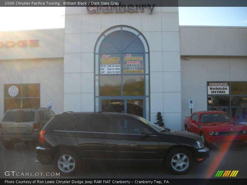 Brilliant Black / Dark Slate Gray 2006 Chrysler Pacifica Touring