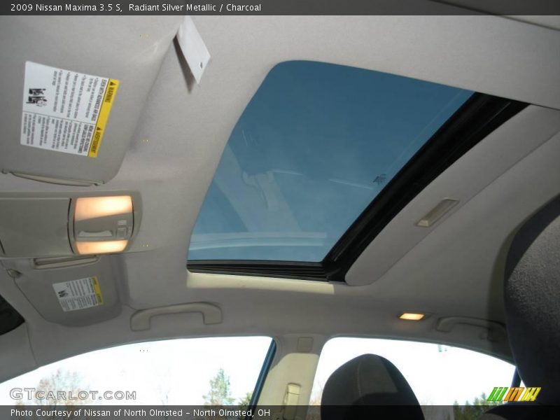 Radiant Silver Metallic / Charcoal 2009 Nissan Maxima 3.5 S