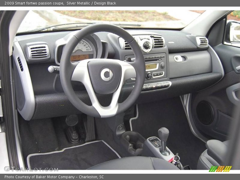 Silver Metallic / Design Black 2009 Smart fortwo passion coupe