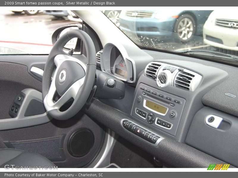 Silver Metallic / Design Black 2009 Smart fortwo passion coupe