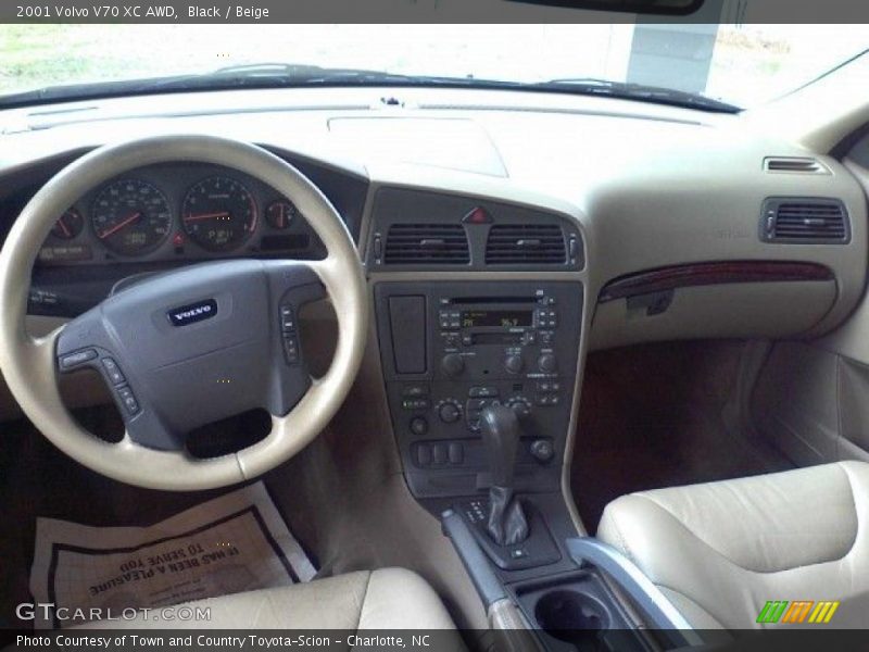 Black / Beige 2001 Volvo V70 XC AWD