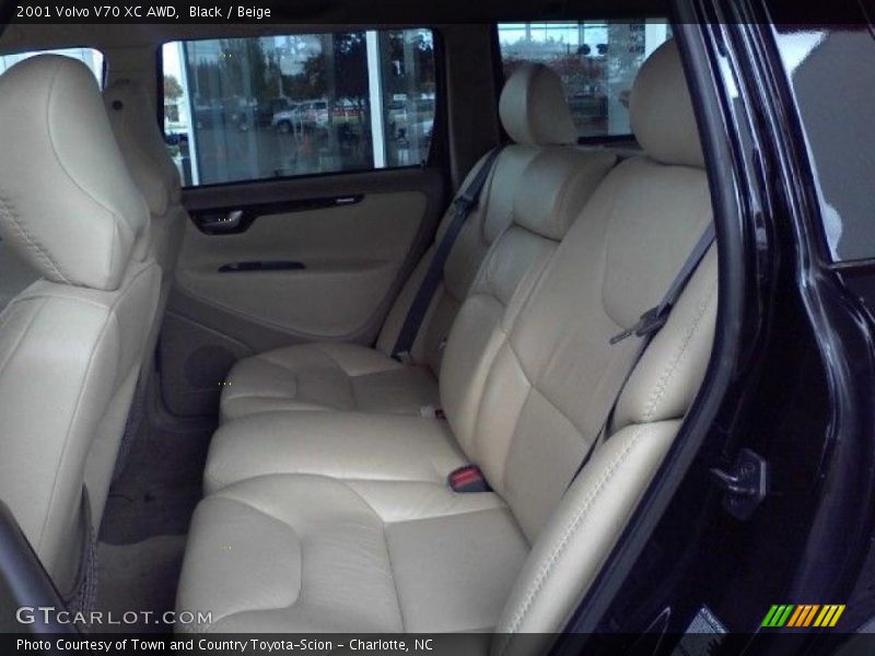 Black / Beige 2001 Volvo V70 XC AWD