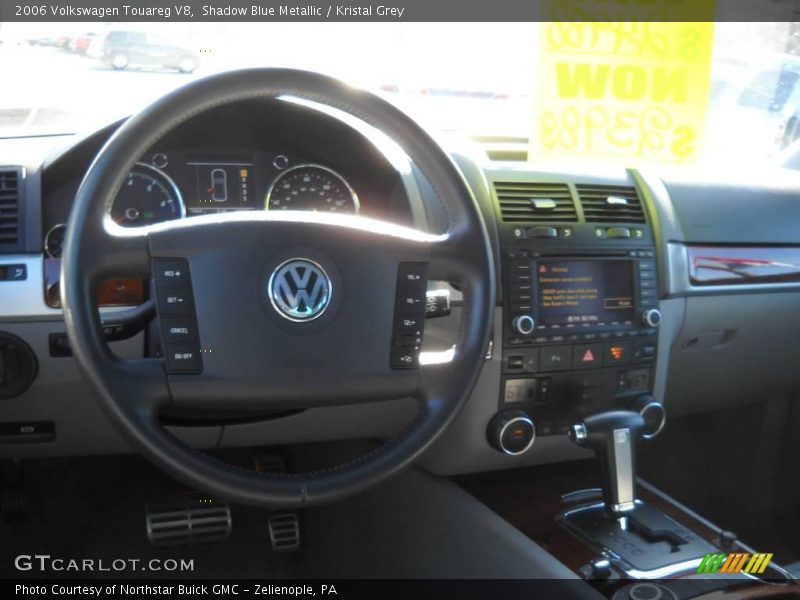 Shadow Blue Metallic / Kristal Grey 2006 Volkswagen Touareg V8
