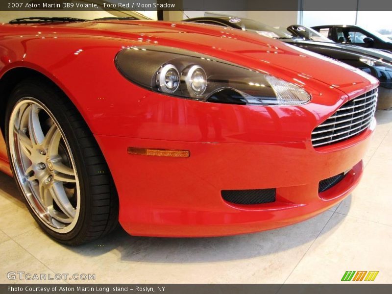Toro Red / Moon Shadow 2007 Aston Martin DB9 Volante