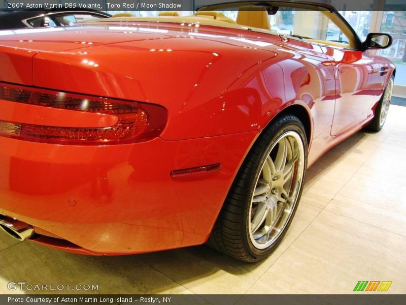 Toro Red / Moon Shadow 2007 Aston Martin DB9 Volante