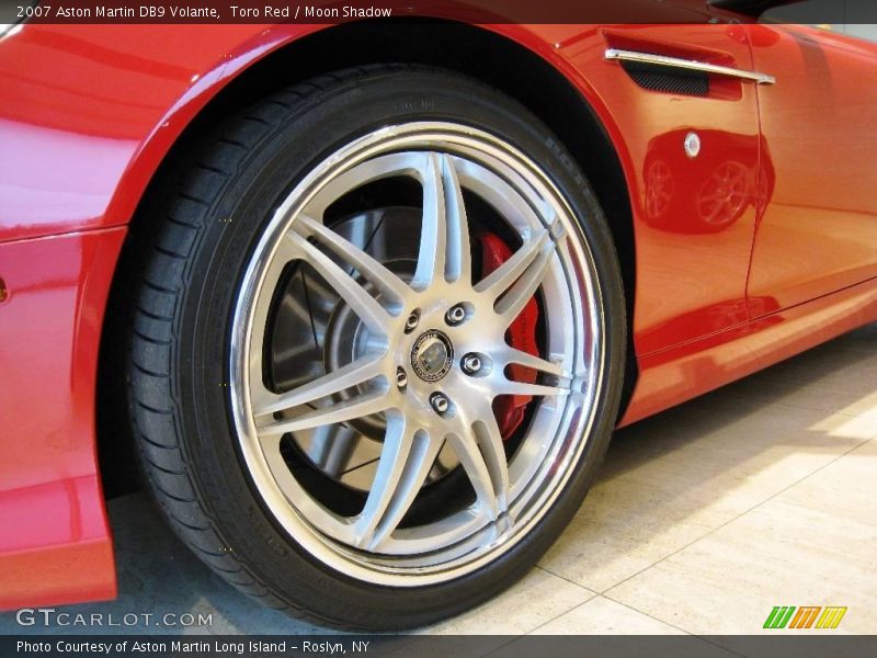 Toro Red / Moon Shadow 2007 Aston Martin DB9 Volante