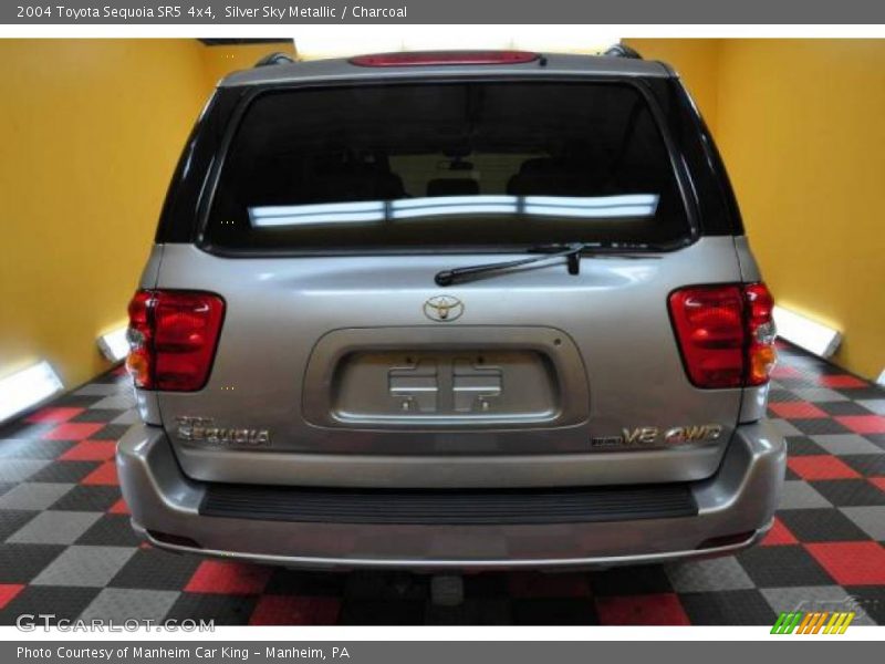 Silver Sky Metallic / Charcoal 2004 Toyota Sequoia SR5 4x4