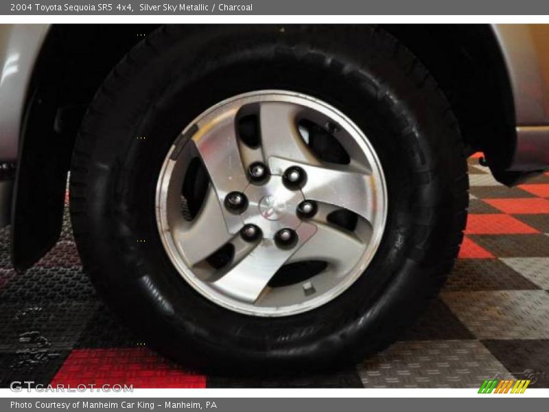 Silver Sky Metallic / Charcoal 2004 Toyota Sequoia SR5 4x4